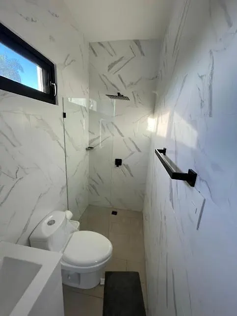 Level Suites #8 Сосуа 0*,